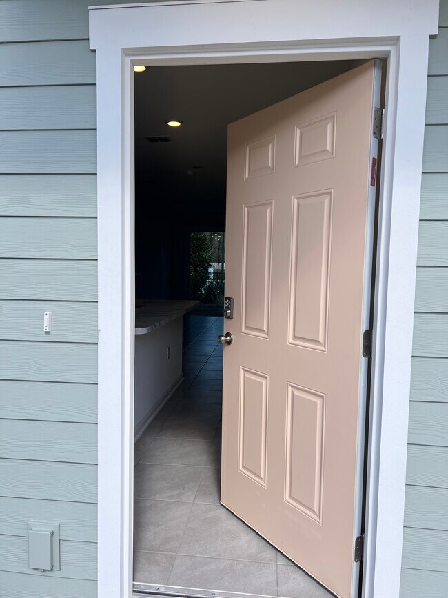 Photo - 8315 Zenith Cir