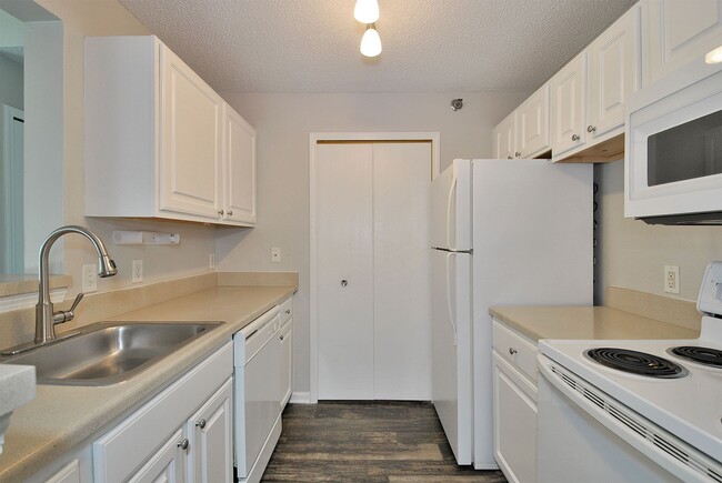 Pendleton Park Apartments
