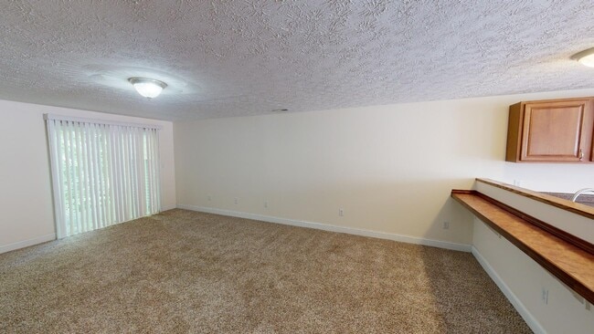 Photo - 7112 Country Club Dr