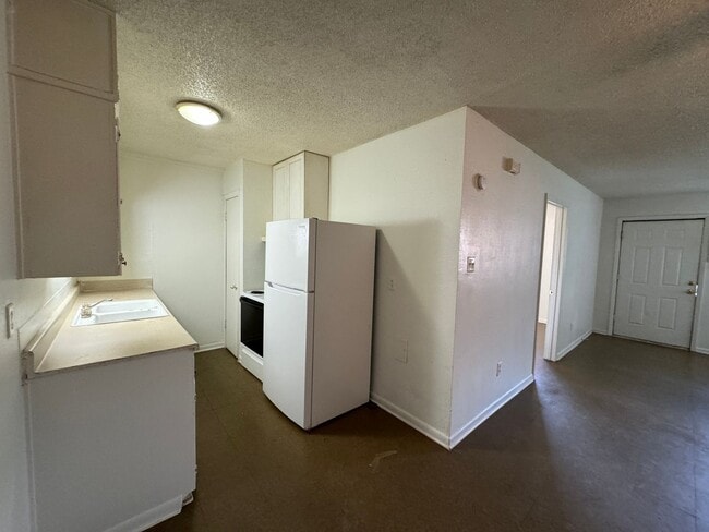 505 Sunset Ln Unit B