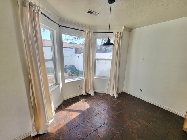 Photo - 260 N Bliss Ct