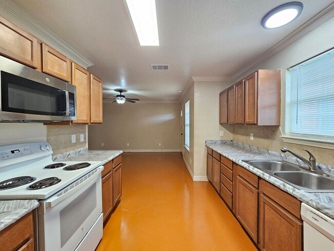 Photo - 803 Leifester Cir Unit 803 Leifester Circle - B