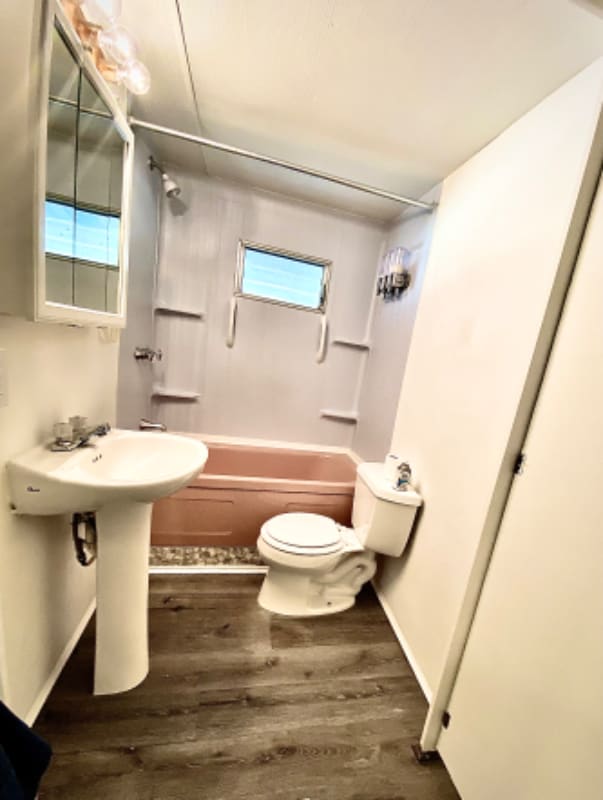 Photo - 915 49th Ave Terrace W