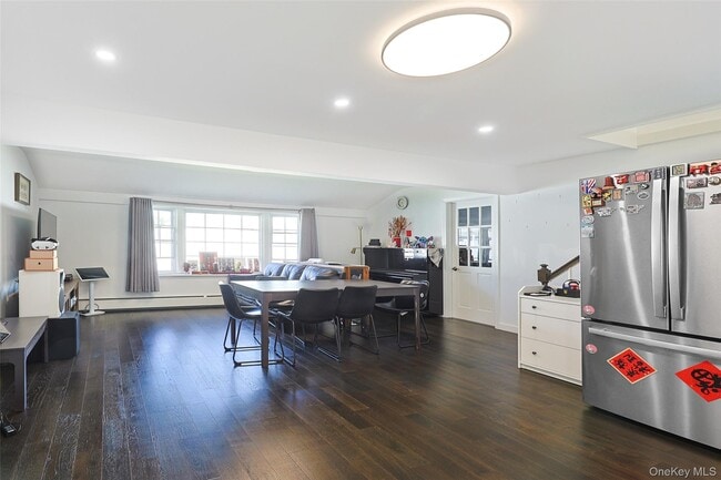 Photo - 80 Cypress Ln E