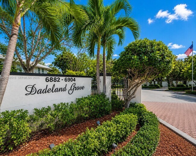 Photo - 6904 N Kendall Dr Unit F305