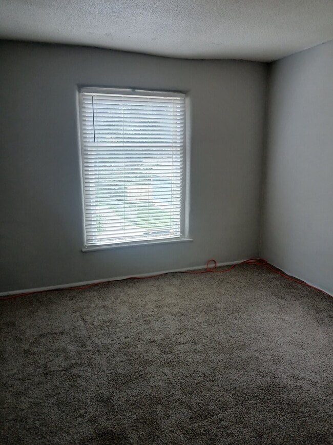 Photo - 2615 SW 12th St Unit 2