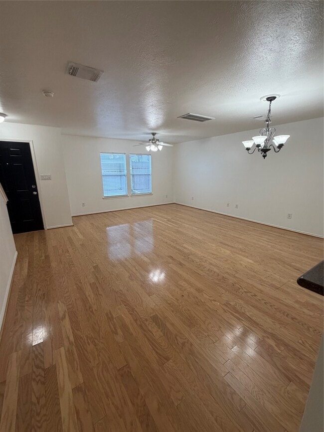 Photo - 1421 W 26th St Unidad D