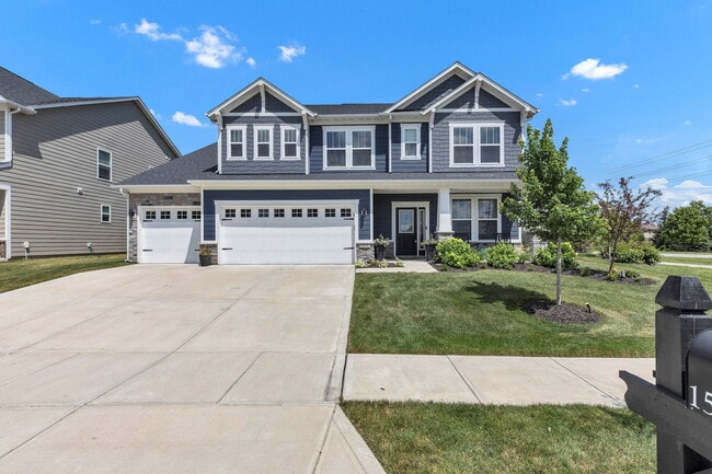 Photo - 15611 W Rail Dr House