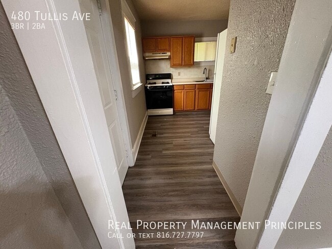 480 Tullis Ave