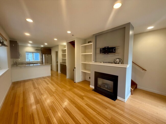 Photo - Columbia City Townhome