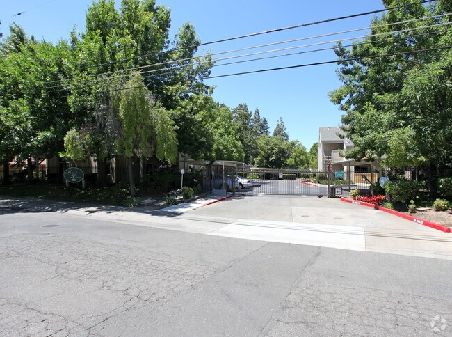 Kent Place Apartments For Rent in Sacramento, CA