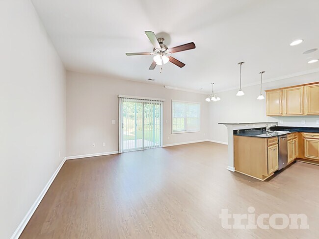 Photo - 759 Dawsons Park Wy