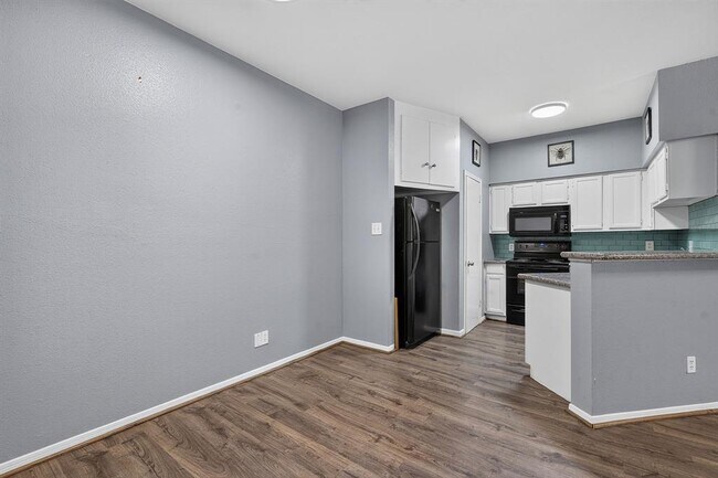 Photo - 2450 Wickersham Ln Unit 704