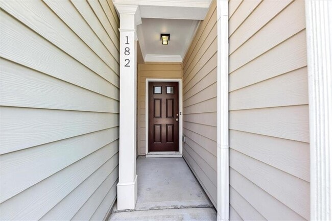 Photo - 182 Townview Dr