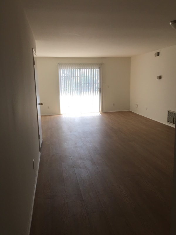 Photo - 3031 Grand View Blvd Unidad 114