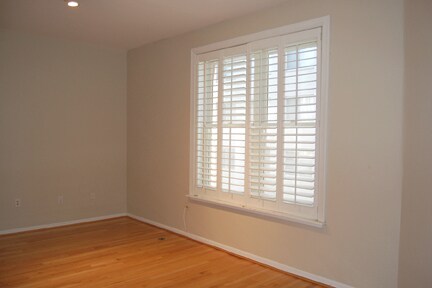 Bedroom/Living room - 2007 O St NW Unit 203