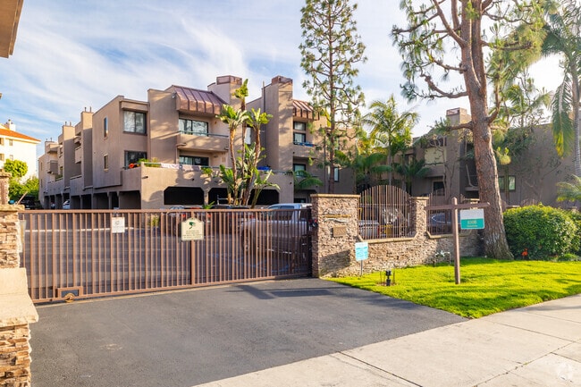 8300 Manitoba St - Pacific Cove