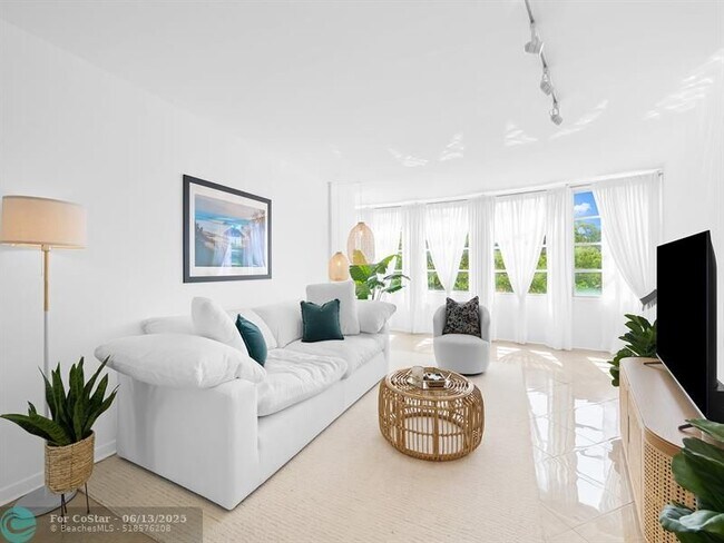 Photo - 401 SE 25th Ave Condo Unit 304