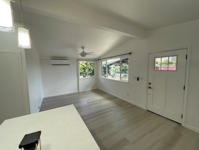 Photo - 95-304-304 Waipuolo Pl