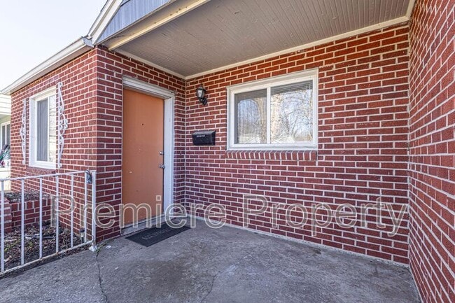 Photo - 10607 E Lexington Ave