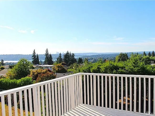 Photo - Stunning Somerset Home with Breathtaking City, Mountain & Lake Views – 5 Bedrooms, Gourmet Kitchen