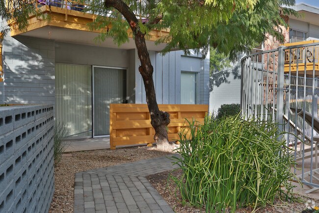 Photo - Aura at Midtown