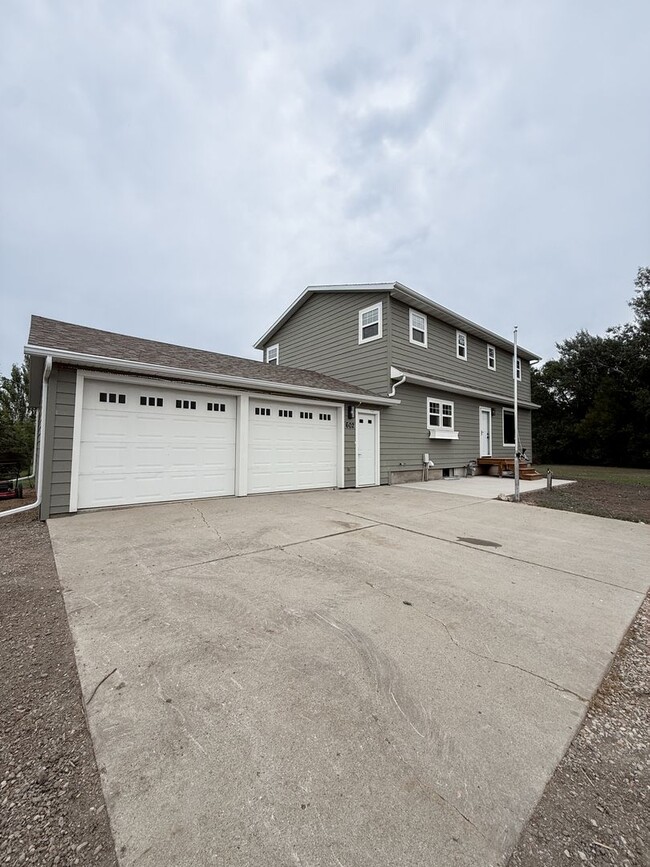 Photo - 602 Buick Dr