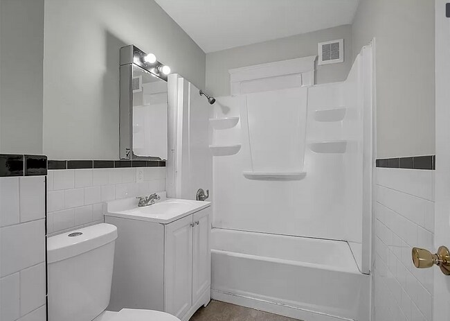 Photo - 64 Hamilton St Apartments Unit 2nd Floor