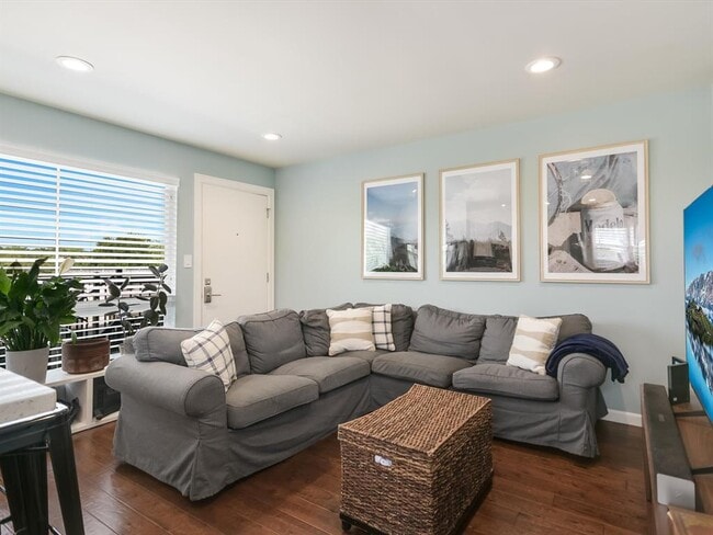 Photo - 3110 Red River St Unidad C403