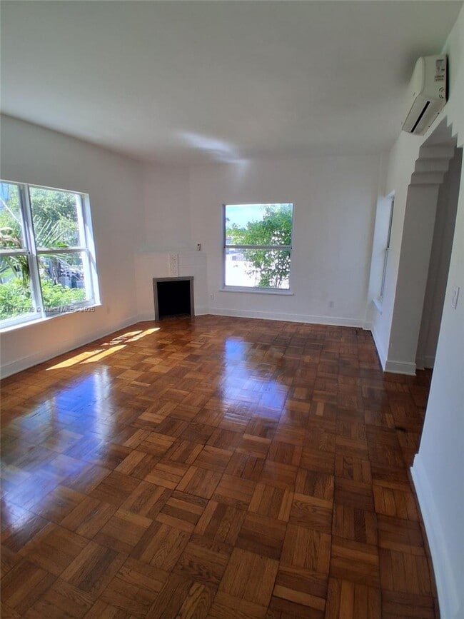 Photo - 4035 Meridian Ave Unidad 206