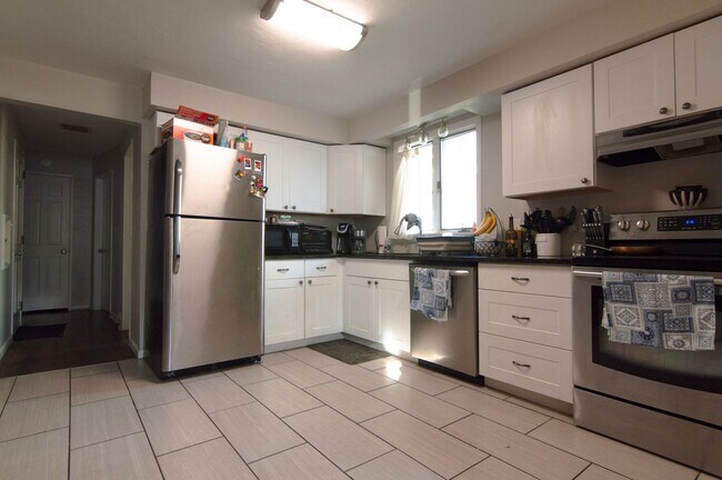 Photo - 605 S Aurora St Unit House