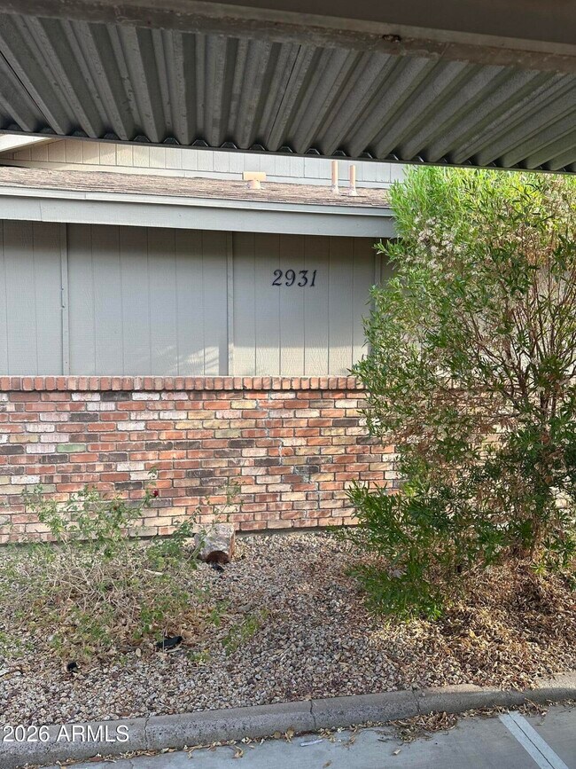 Photo - 2931 E Beck Ln Unidad 1