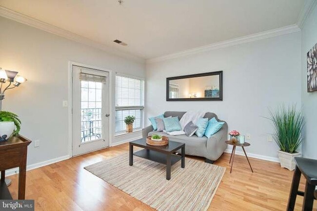 Photo - 4862 Eisenhower Ave Unit 362