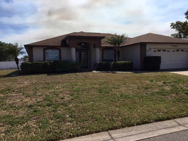 Photo - 7691 Canterbury Cir Casa