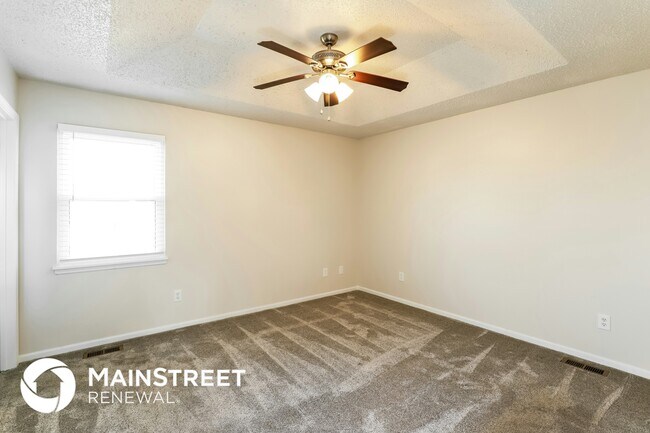 Photo - 209 SW Cross Creek Dr