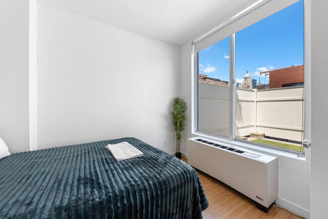 Photo - 17 St Marks Pl Unit SI ID1604395P