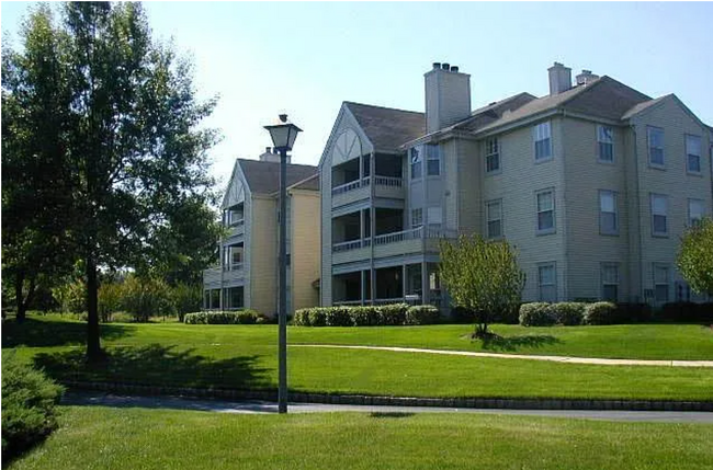 Building Photo - 115 Cascade Ct Unit 8 Rental