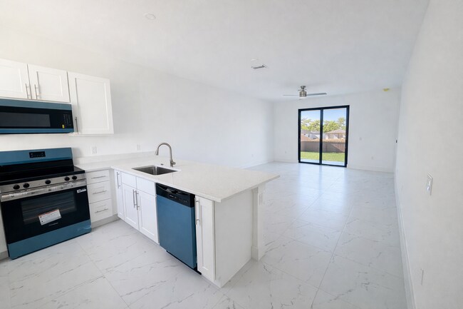 Photo - 4806-4808 Golfview Blvd Unit 4806