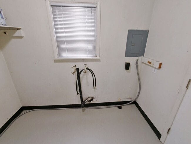 Photo - 1403 Cross St Unit 1403 1/2