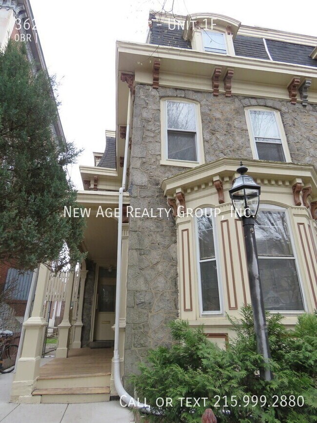 Building Photo - 3620 Baring St Rental