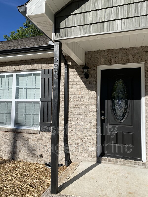 Photo - 252-254 Highland Ave