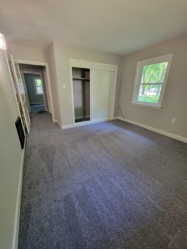 Photo - 7750 Mahoney Rd