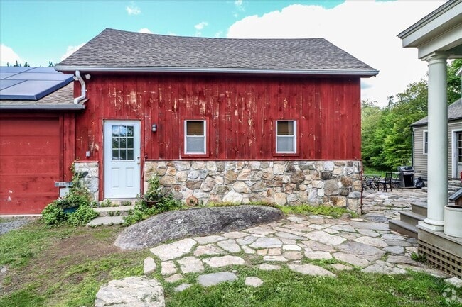 Building Photo - 72 New Milford Turnpike Rental