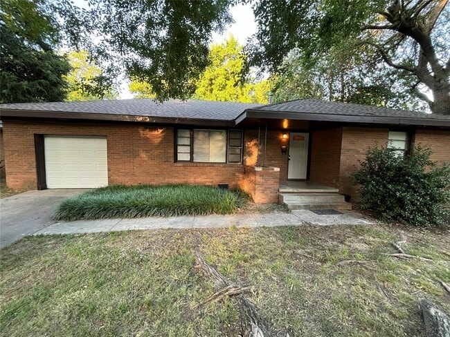 Photo - 1603 Franklin Dr