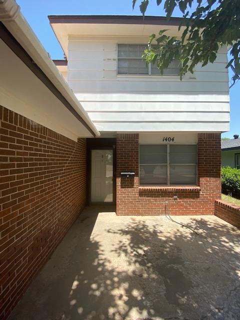 Building Photo - 1404 W Coronado Dr