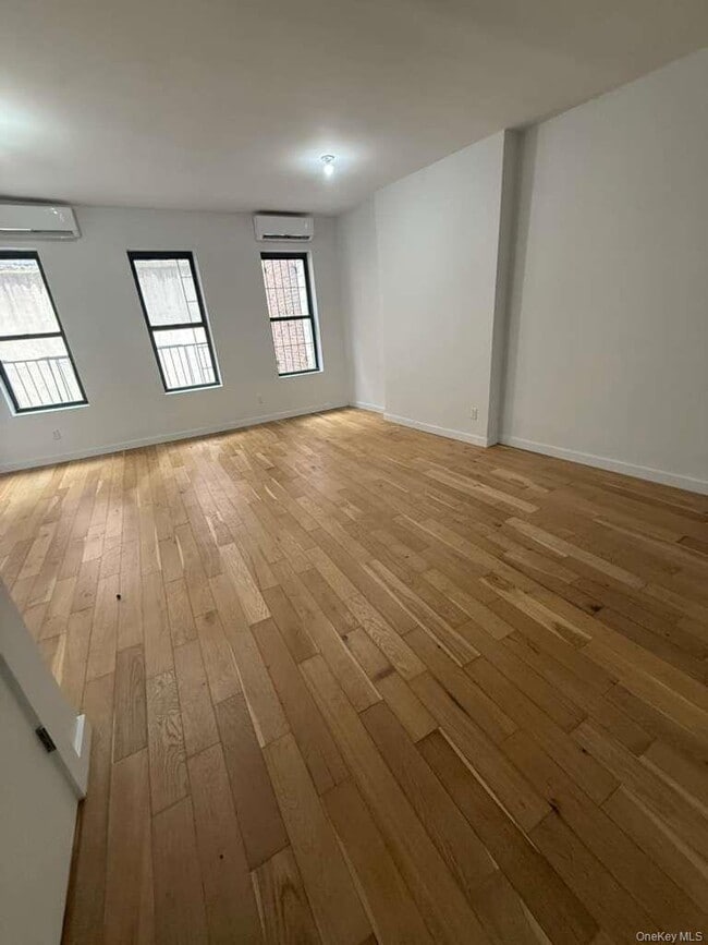 Building Photo - 2807 Third Ave