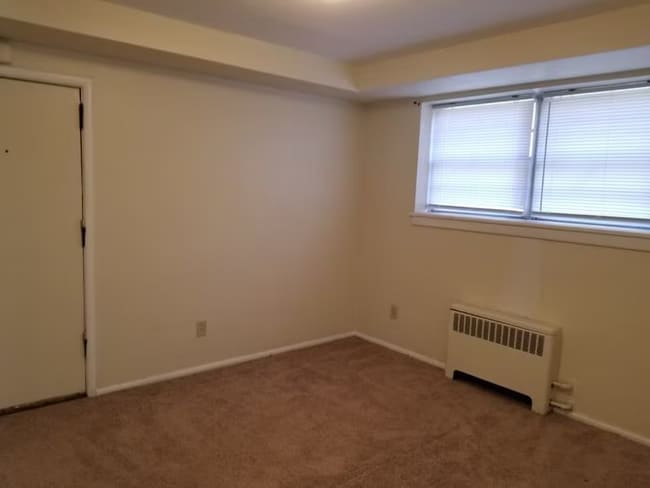 Photo - 807 W Madison St