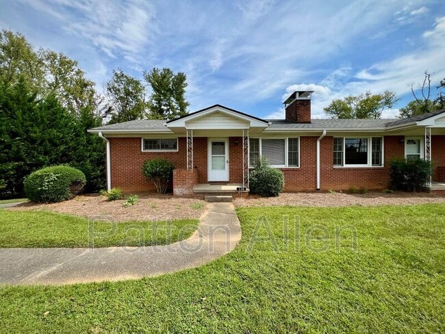 Building Photo - 114 Arco Rd Rental