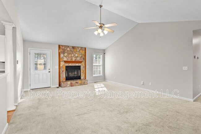 Photo - 48 Commonwealth Ct