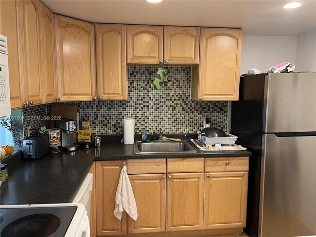 Photo - 1450 Lincoln Rd Unit 408